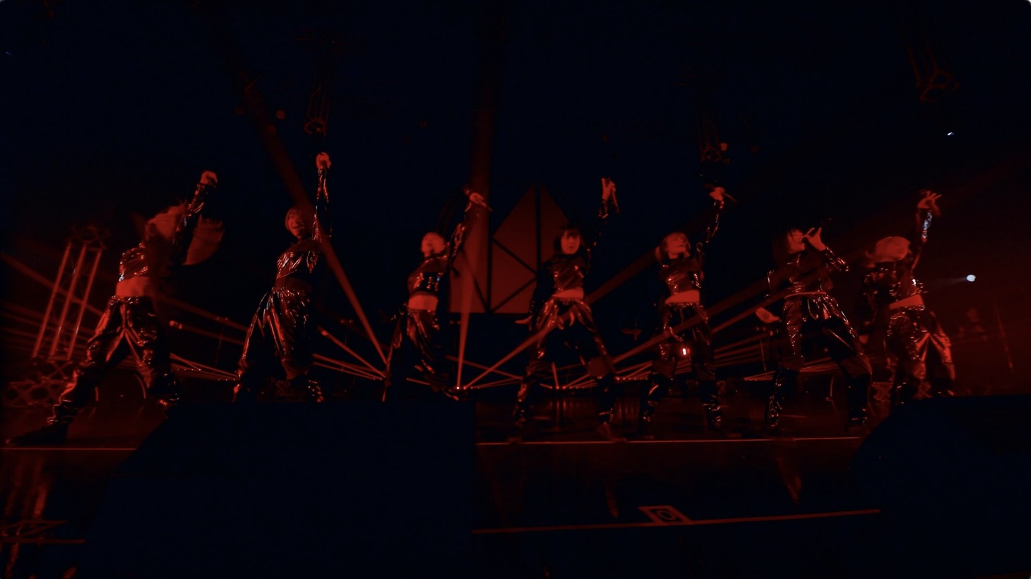 ASP「Tokyo Sky Blues」ライブ映像より。