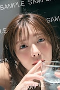 田村保乃(櫻坂46)2nd写真集「隣の席になりたい」TSUTAYA特典 ポストカード(撮影:三瓶康友) (c)講談社