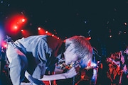 岡本伸明(Syn, Cowbell, Shriek / the telephones)(撮影:西槇太一)
