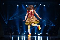 衣装に着替えた塚☆リカ。