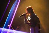 理名（Vo）（撮影：冨田味我）