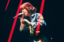 理名（Vo）（撮影：冨田味我）