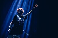 理名（Vo）（撮影：冨田味我）