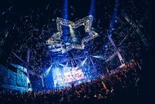 「トゲナシトゲアリ 2nd ONE-MAN LIVE 凛音の理」の様子。（撮影：冨田味我）