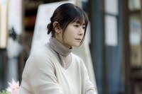 映画「金子差入店」場面写真より真木よう子。(c)2025映画「金子差入店」製作委員会