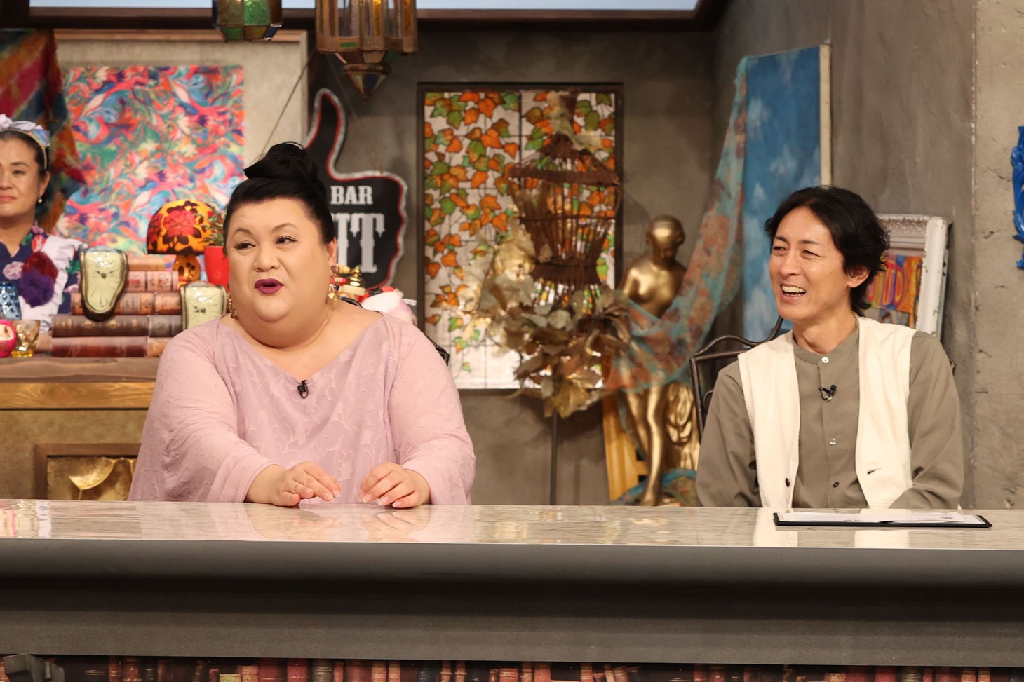 左からマツコ・デラックス、矢部浩之。 (c)フジテレビ
