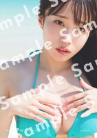 岸みゆ（#ババババンビ）1st写真集「tinto」タワーレコード限定特典生写真の絵柄。(c)KOBUNSHA 写真・Takeo Dec.