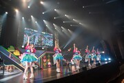 「超ときめき♡宣伝部のきみのハートにロックオンTOUR 2024」の様子。
