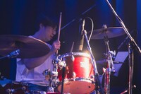 佐久間裕太（Dr）（撮影：廣田達也）