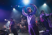 スカートとPUNPEE。（撮影：廣田達也）