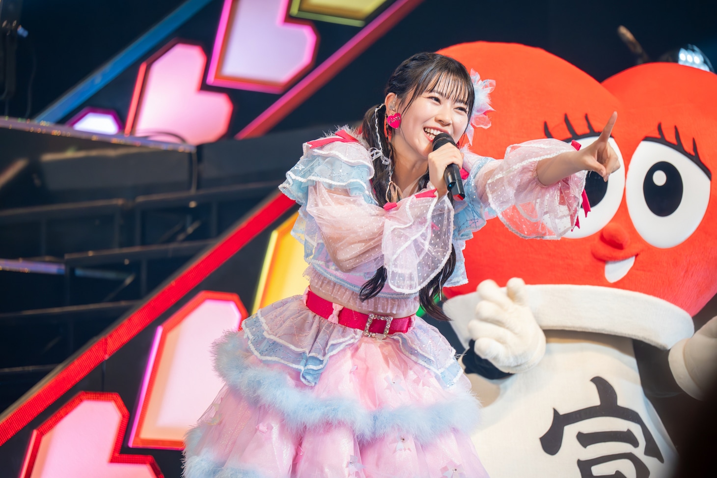 坂井仁香