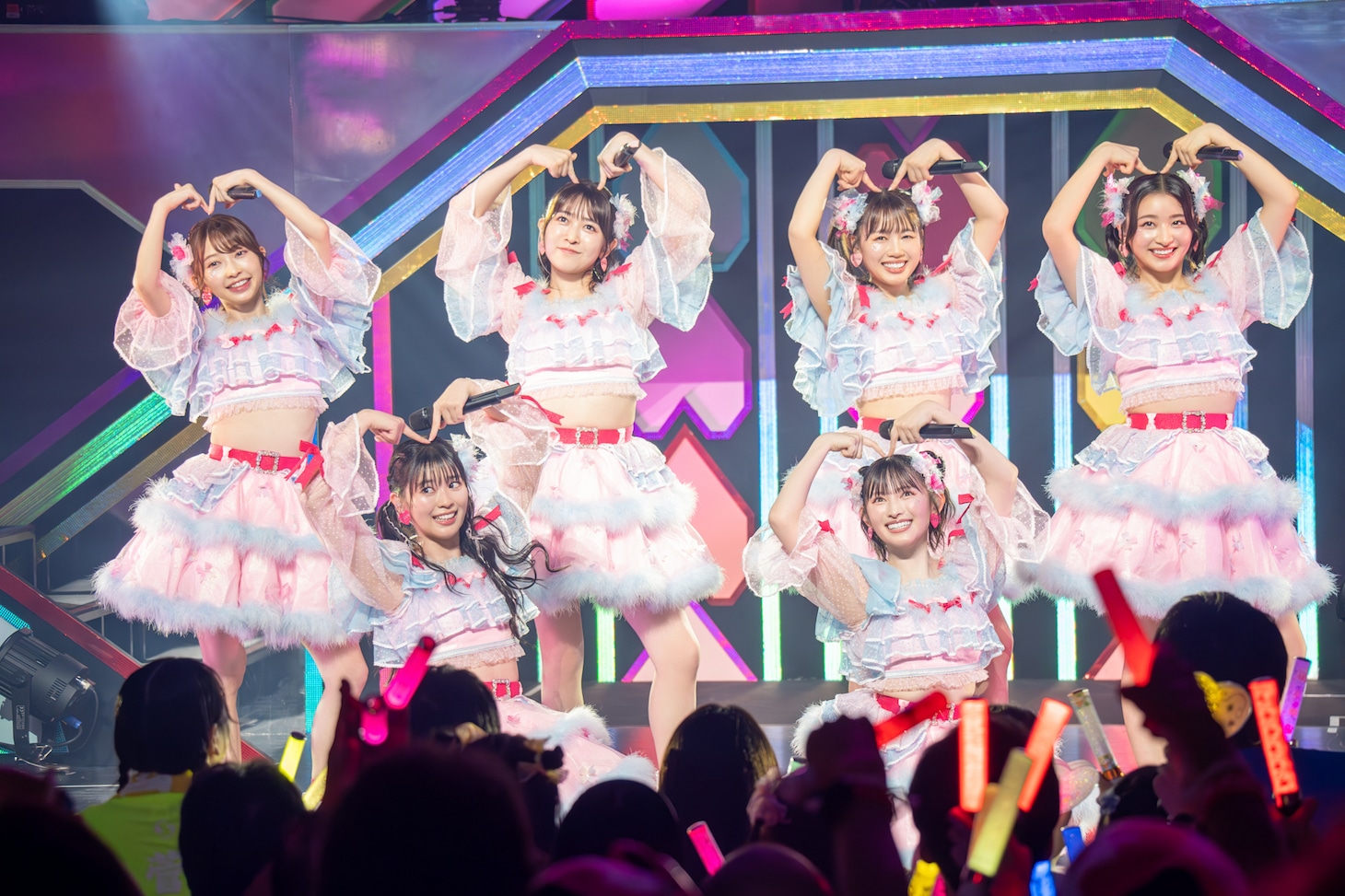 「超ときめき♡宣伝部のきみのハートにロックオンTOUR 2024」の様子。