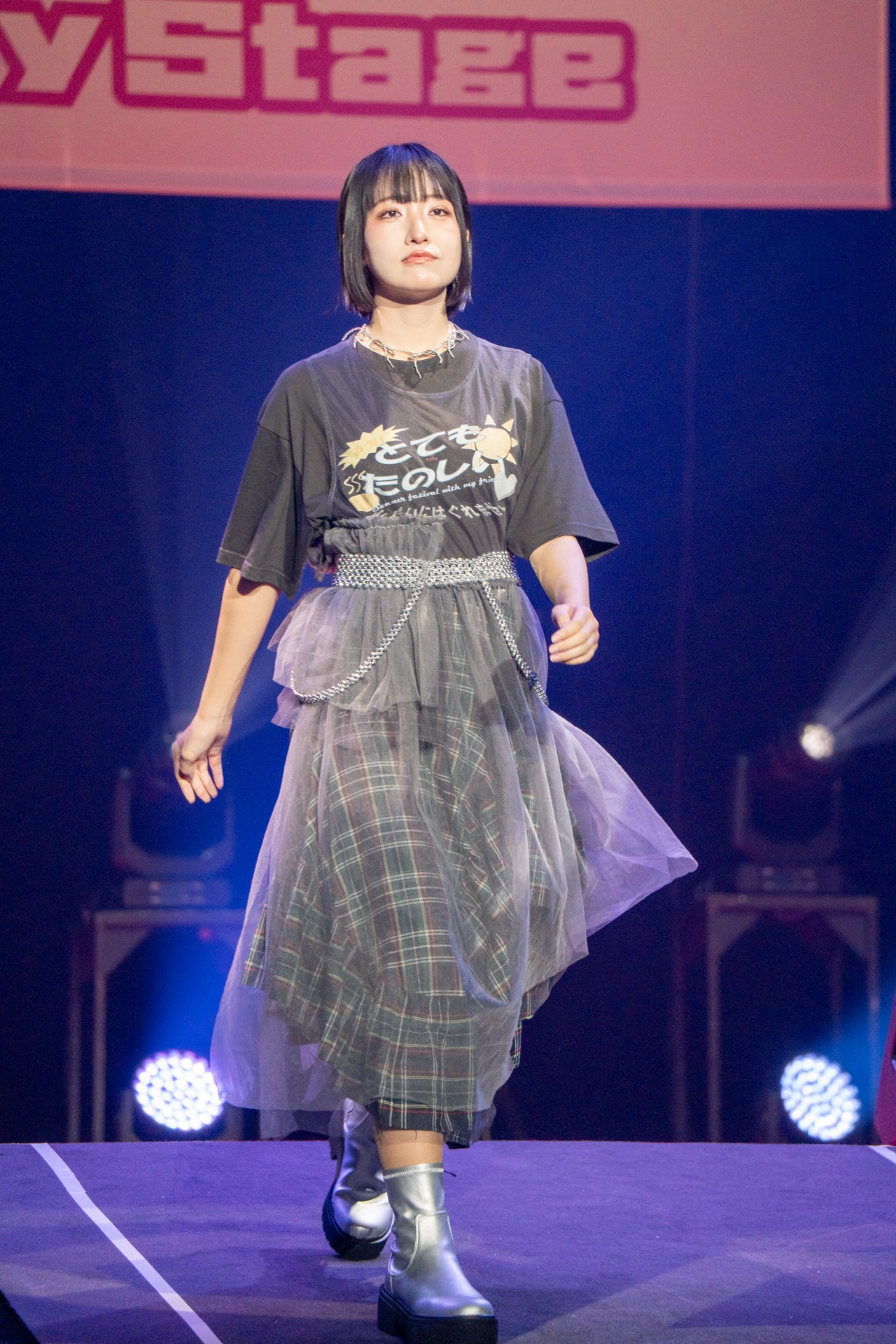 「ファッションショー ステージ争奪戦」1位に輝いた城戸海月（NUANCE）。