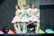 左から菅田愛貴、吉川ひより、小泉遥香。