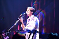 倉品翔（Vo, G, Key）（撮影：京太郎）