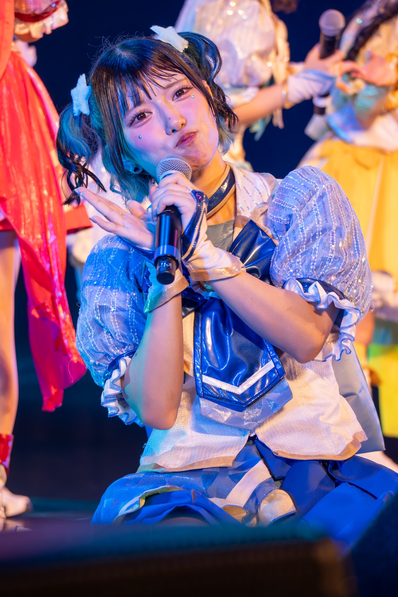 藍井すず