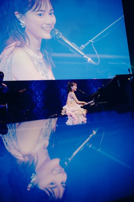 生田絵梨花「Erika Ikuta Tour 2024『capriccioso』」神奈川・パシフィコ横浜 国立大ホール公演の様子。