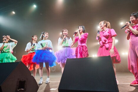 GANG PARADEとTEAM SHACHI。（撮影：大橋祐希）