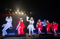 C;ONと二丁目の魁カミングアウトによるコラボの様子。