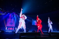 C;ONと二丁目の魁カミングアウトによるコラボの様子。