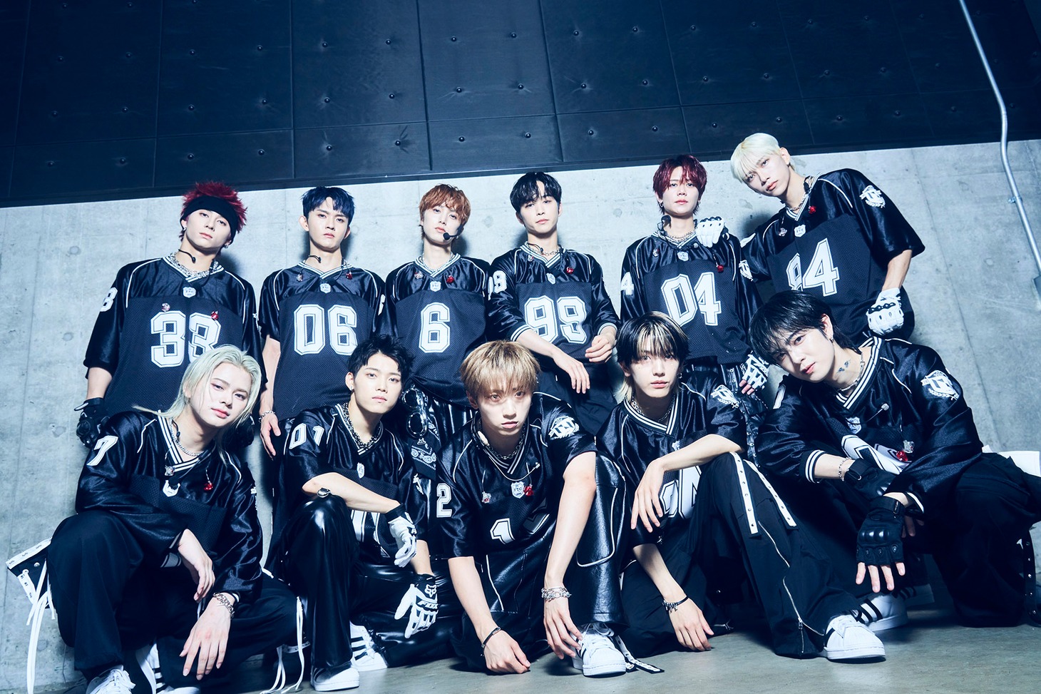 INI (c)LAPONE Entertainment