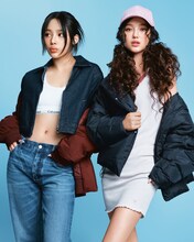 NewJeans×Calvin Klein キャンペーンより。