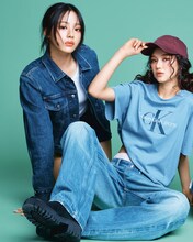 NewJeans×Calvin Klein キャンペーンより。