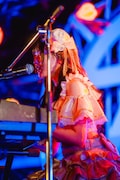 手羽先センセーションワンマンライブ「終わらない暑気衝動」の様子。