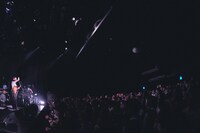 「Love Deluxe Tour 2024」東京公演の様子。（撮影：廣田達也）