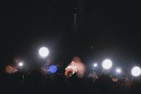 「Love Deluxe Tour 2024」東京公演の様子。（撮影：廣田達也）