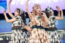 ukka「yummy!!」リリース記念イベントの様子。