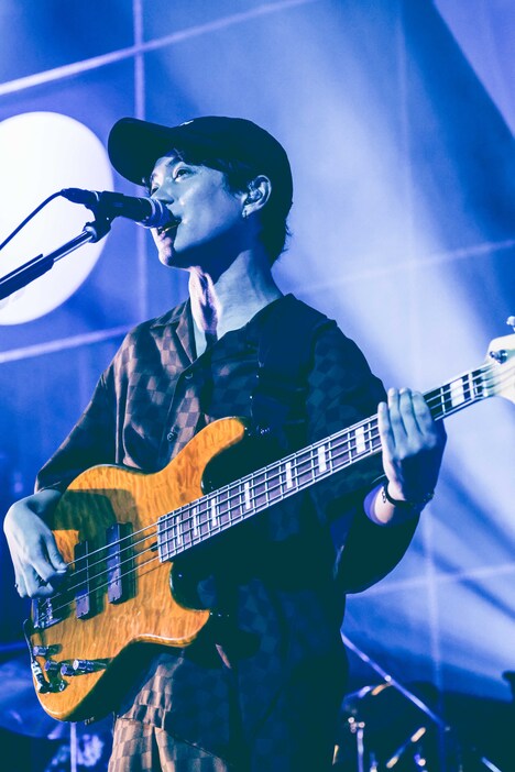 三原康司（B, Vo / フレデリック）（撮影：渡邊一成）