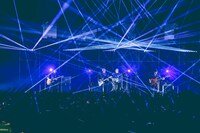 フレデリックのパフォーマンスの様子。（撮影：渡邊一成）