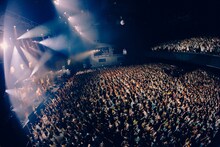 go!go!vanillasのパフォーマンスの様子。（Photo by renzo）