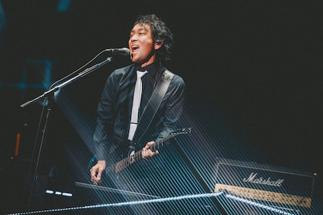 祖堅正慶（G, Vo）