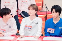 左からリョウガ（超特急）、山中柔太朗（M!LK）、飯島颯（SUPER★DRAGON）。(c)「DAN! DAN! EBiDAN!」製作委員会