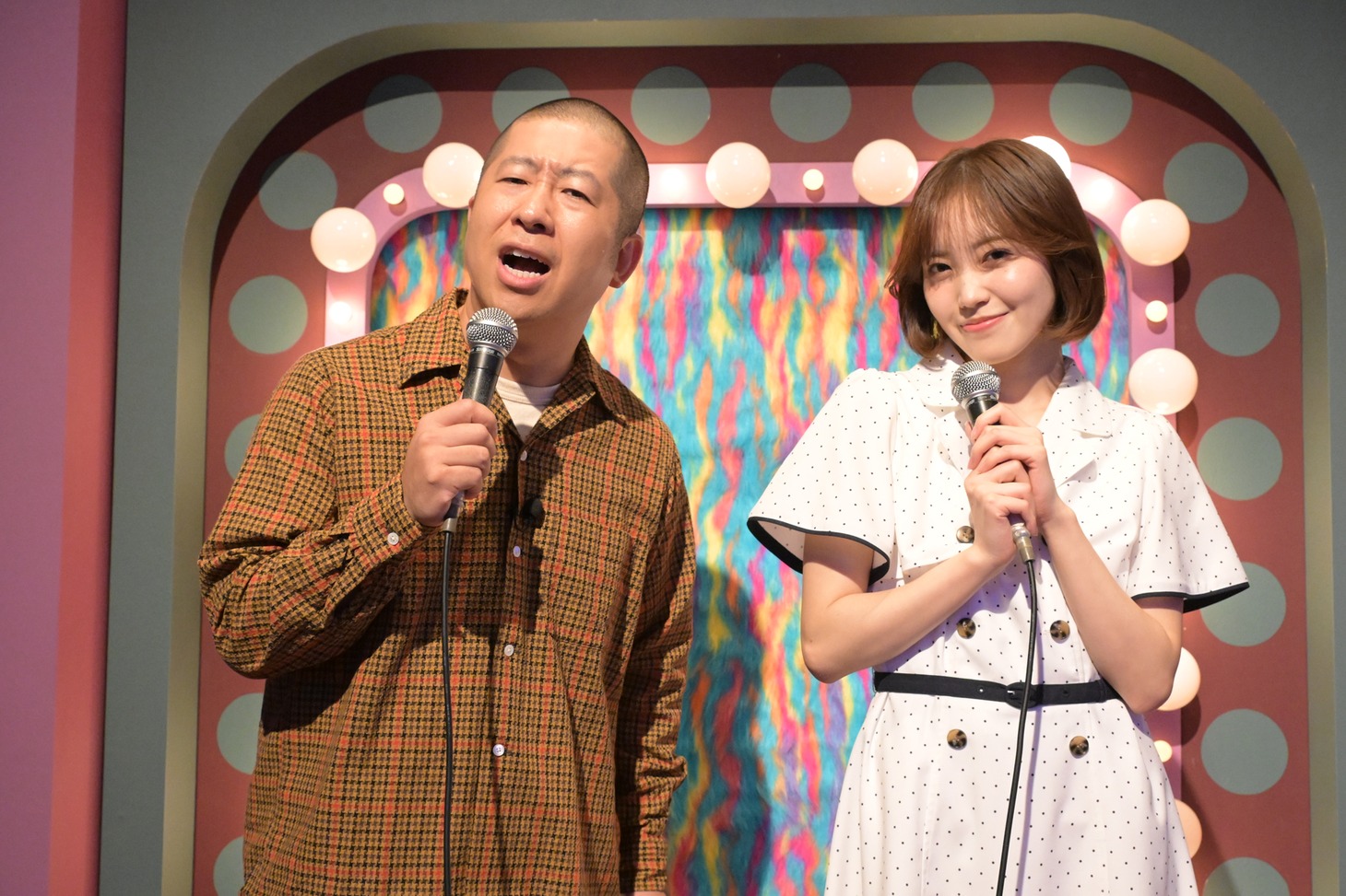 ハライチ澤部と松田里奈（櫻坂46）。(c)テレビ朝日
