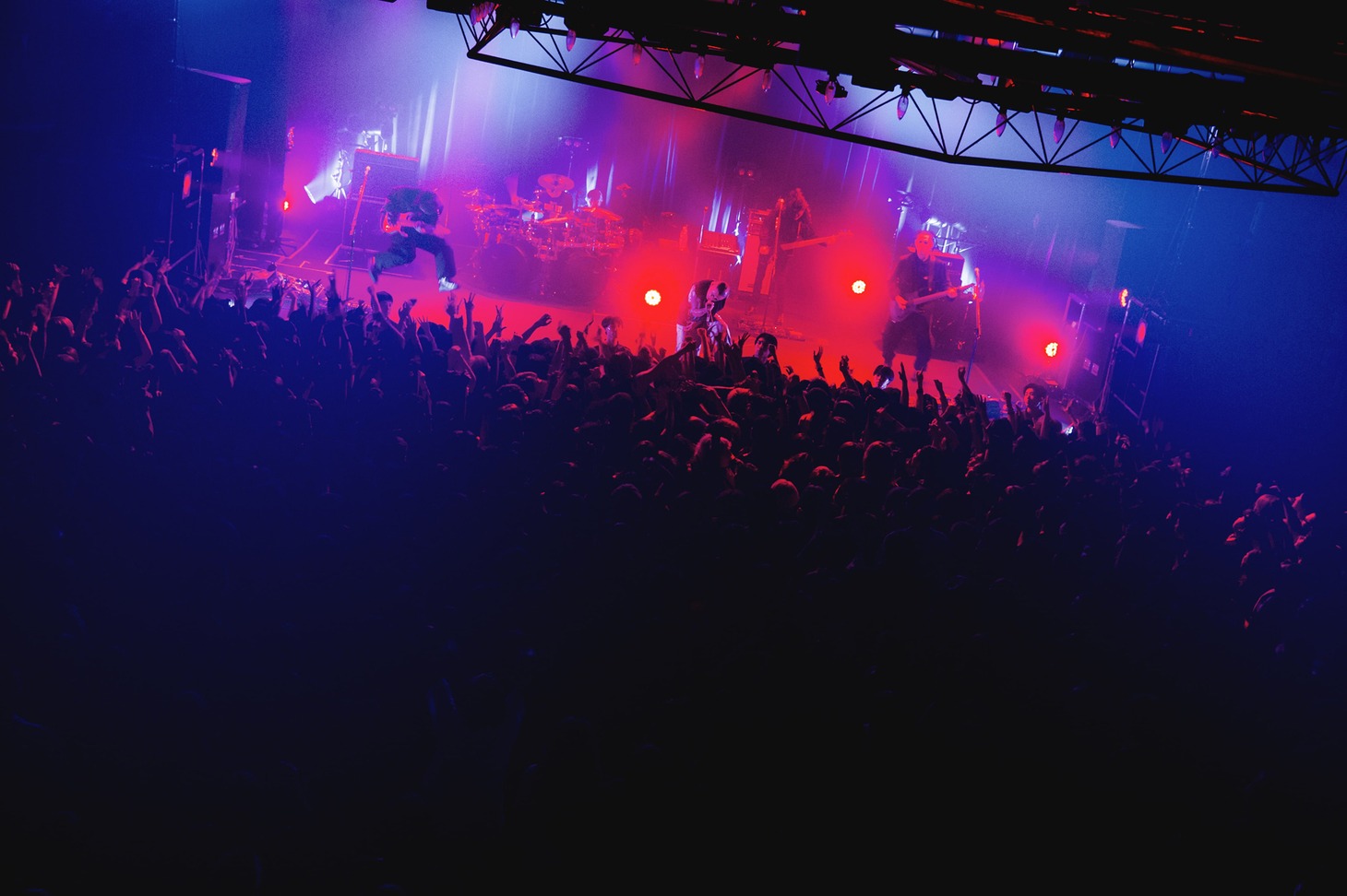 「Petit Brabancon Tour 2024『BURST CITY』」愛知・DIAMOND HALL公演の様子。