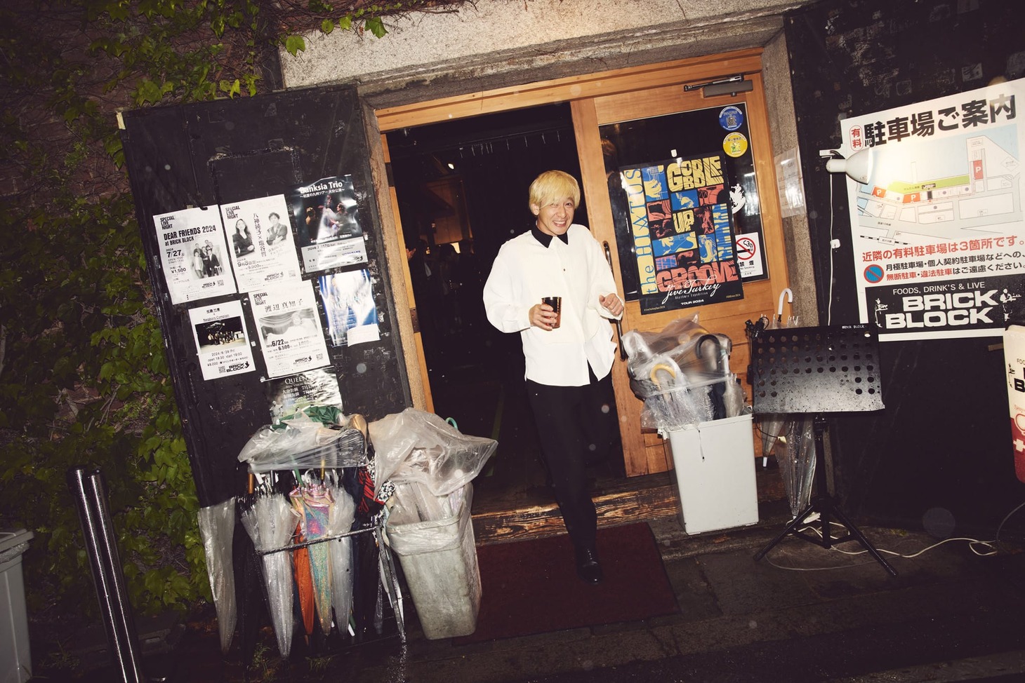 the HIATUS写真集「Gobble Up the Groove Tour 2024 OFF the SHOW」掲載写真