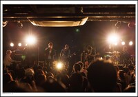 the HIATUS写真集「Gobble Up the Groove Tour 2024 ON the SHOW」「Gobble Up the Groove Tour 2024 OFF the SHOW」購入者特典A5サイズポストカードサンプル