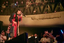「スパンコールグッドタイムズ RELEASE ONEMAN SHOW 『キネマとユニバース』」東京・東京キネマ倶楽部公演の様子。（Photo by KentaKUMEI）