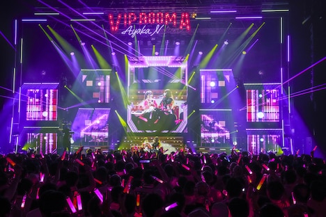 「Welcome to AYAKA NATION Special Edition『VIP ROOM A+』」の様子。（撮影：上飯坂一）