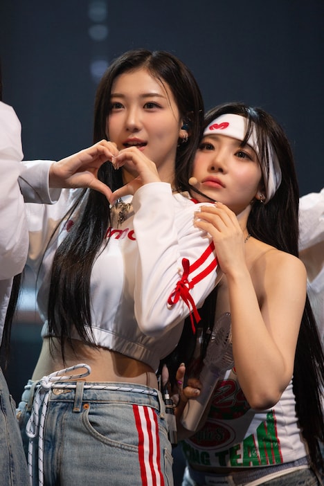 カエデとナギョン。（Photo by WHYTE [klutz]）