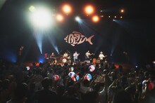 「BEGIN Specialコンサート in 茅ヶ崎」の様子。（写真提供：アミューズ）