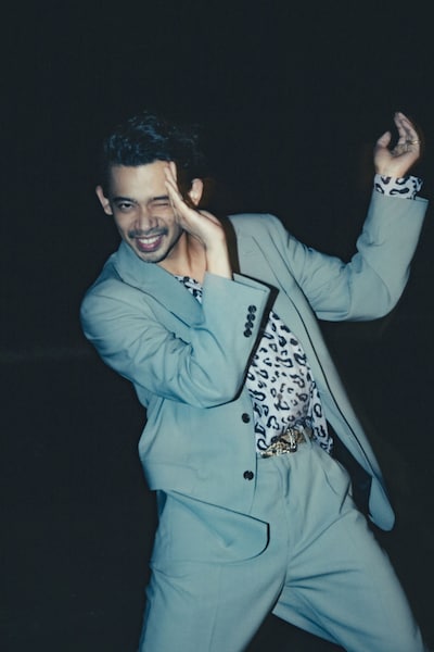 ALIの新しいアーティスト写真。