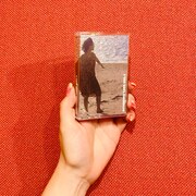 予約特典のカセットテープカセットテープ「OCHA∞MIX tape vol.1」。