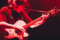 小林私（撮影：ハタサトシ）