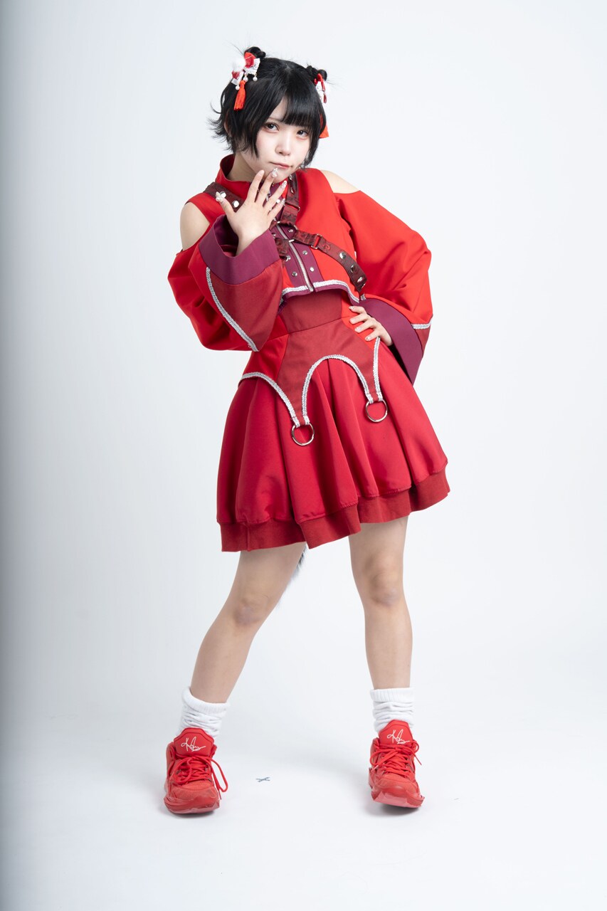 しぅく - husky、キュートでパンクな「SHOUT!!!!!」MV公開 [画像・動画