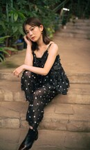 櫻坂46卒業から2年、尾関梨香は草津を満喫していた