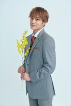 高松アロハ（超特急）演じる税所羽澄。